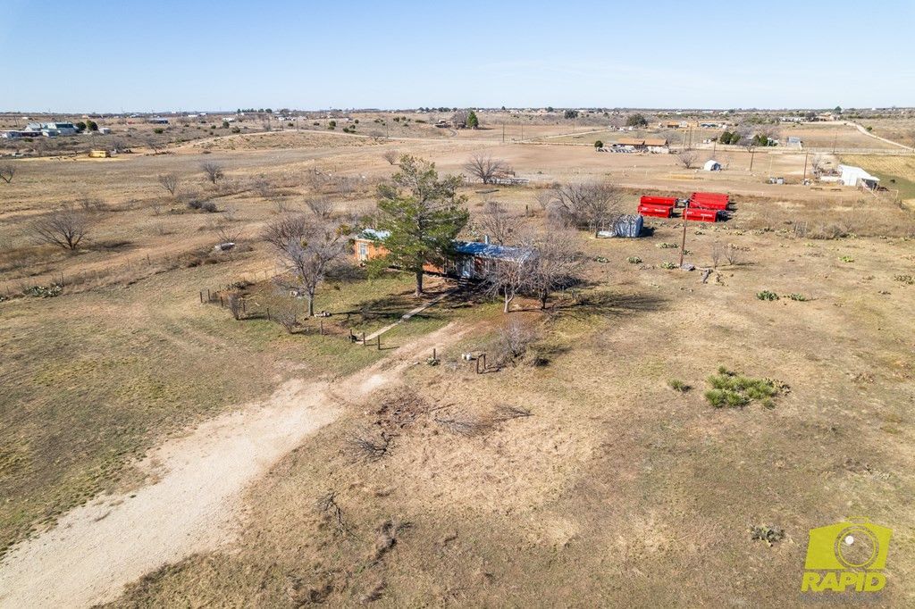 Image 17 of property listing at 9005 N Valley Drive, San Angelo, TX 76905