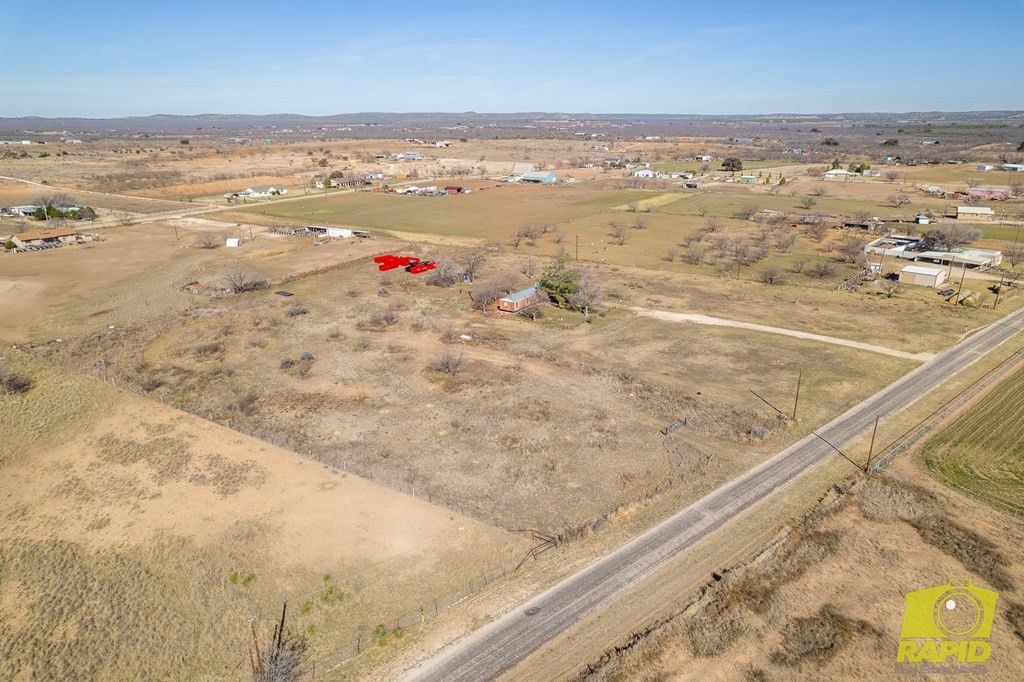 Image 7 of property listing at 9005 N Valley Drive, San Angelo, TX 76905