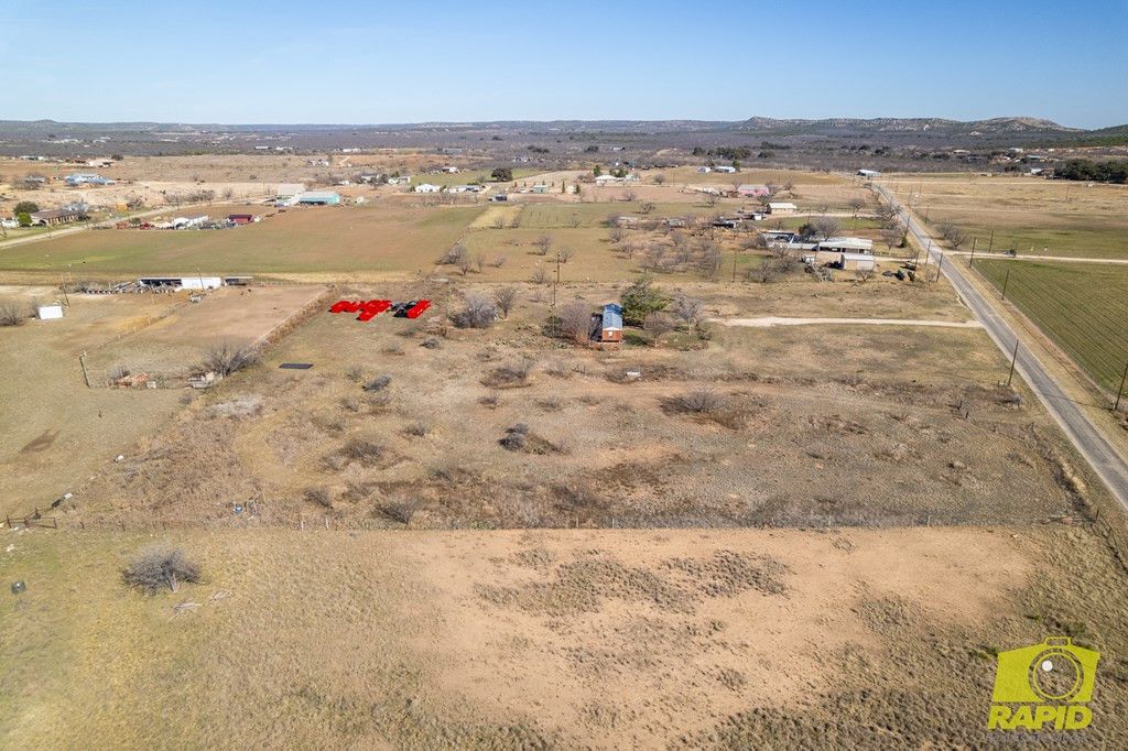Image 8 of property listing at 9005 N Valley Drive, San Angelo, TX 76905
