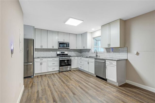 725 Anderson Walk, Marietta, GA 30062