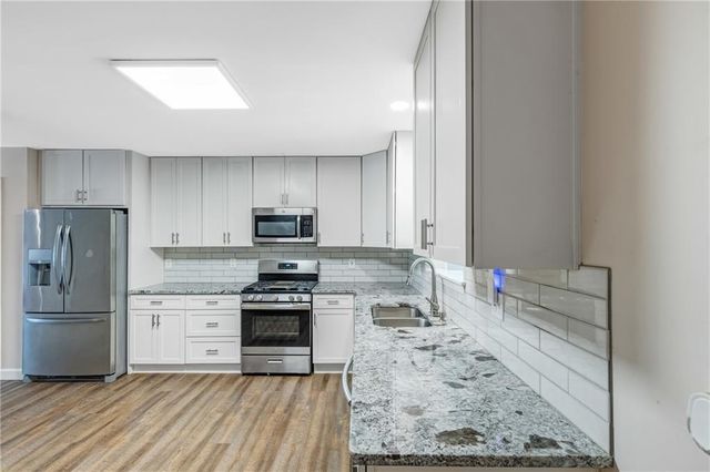 725 Anderson Walk, Marietta, GA 30062