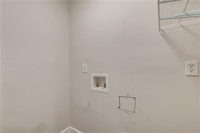 725 Anderson Walk, Marietta, GA 30062