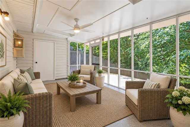 725 Anderson Walk, Marietta, GA 30062