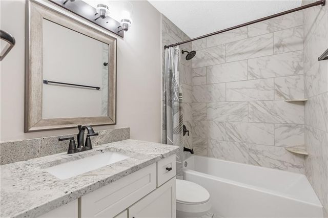 725 Anderson Walk, Marietta, GA 30062