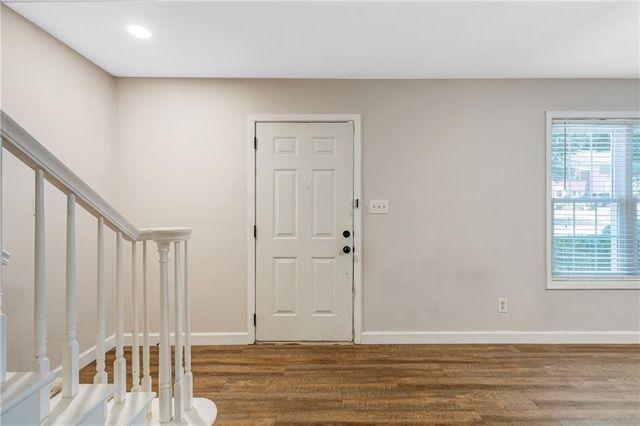 725 Anderson Walk, Marietta, GA 30062