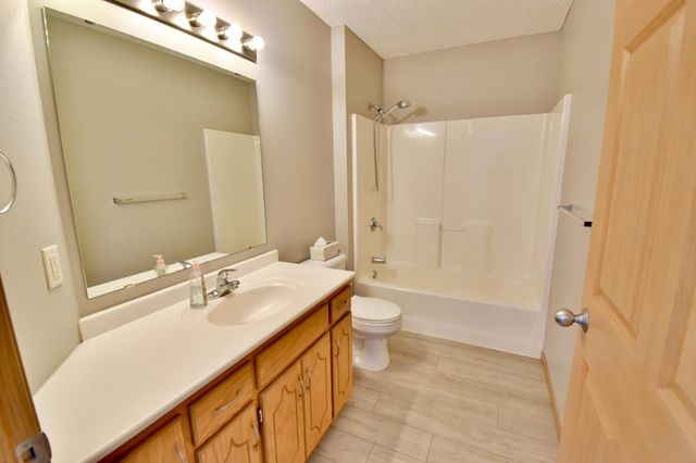 939 Cypress Road 4, Saint Cloud, MN 56303