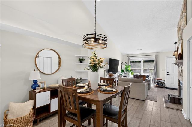 204 Tabor View Lane, Winston-salem, NC 27106
