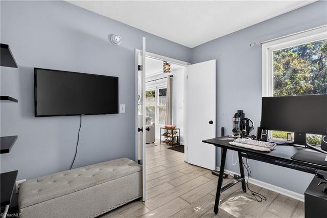 204 Tabor View Lane, Winston-salem, NC 27106