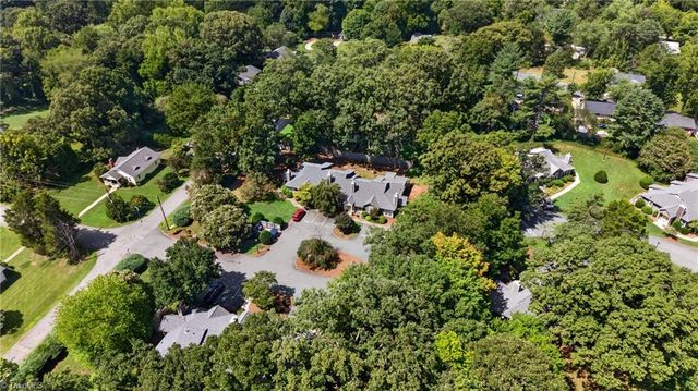 204 Tabor View Lane, Winston-salem, NC 27106