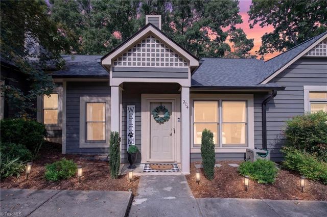 204 Tabor View Lane, Winston-salem, NC 27106
