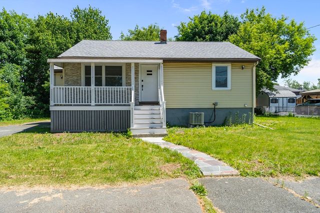 37 Bent Ave, Malden, MA 02148