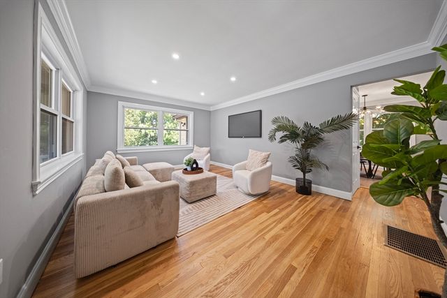 37 Bent Ave, Malden, MA 02148