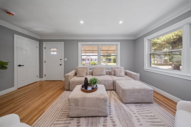37 Bent Ave, Malden, MA 02148