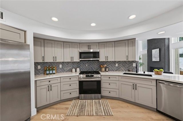 622 Kendale, Thousand Oaks, CA 91360