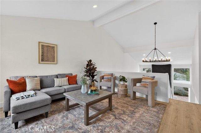 622 Kendale, Thousand Oaks, CA 91360