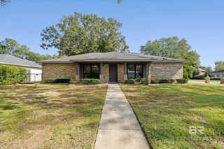 5327 N Longridge Drive, Mobile, AL 36693