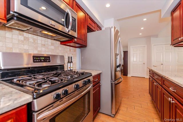 101 California Street, Long Beach, NY 11561