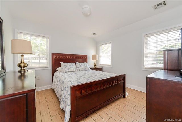 101 California Street, Long Beach, NY 11561