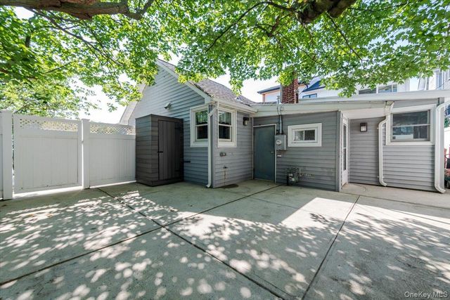 101 California Street, Long Beach, NY 11561