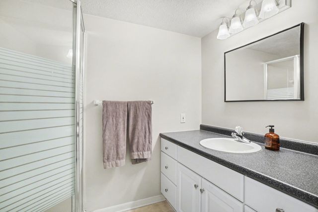 687 Lugers Road, Holland, MI 49423