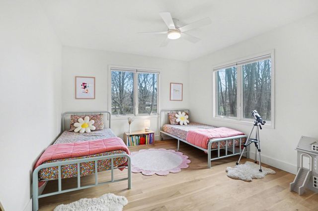 687 Lugers Road, Holland, MI 49423