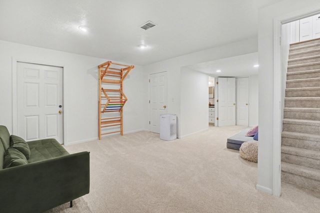 687 Lugers Road, Holland, MI 49423