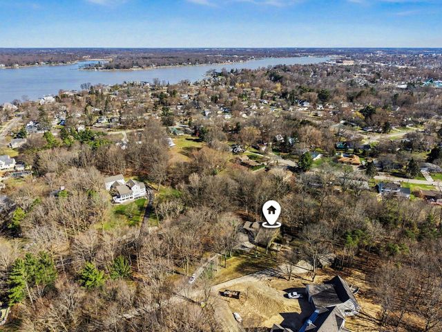 687 Lugers Road, Holland, MI 49423