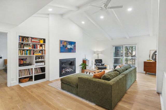 687 Lugers Road, Holland, MI 49423