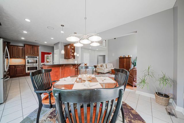318 Trace Drive, Delaware, OH 43015