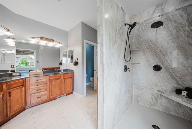 318 Trace Drive, Delaware, OH 43015