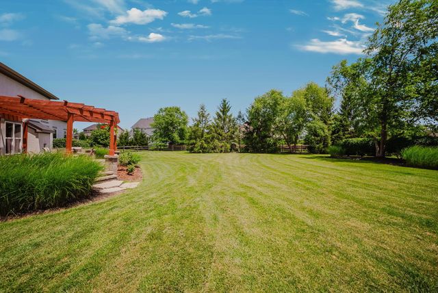 318 Trace Drive, Delaware, OH 43015