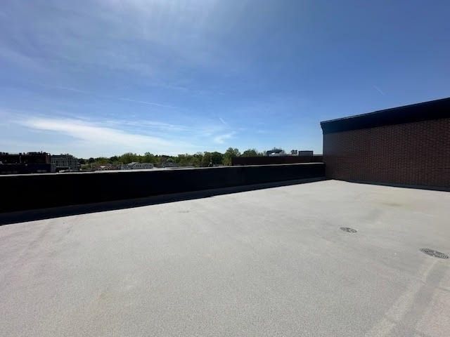 21 Summer St 302, Natick, MA 01760