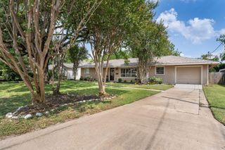 4602 Randwick Drive, Houston, TX 77092