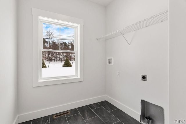 6237 Steinway Drive, Dewitt, NY 13078