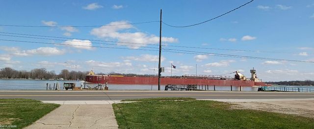 2567 St. Clair River Drive, Algonac, MI 48001