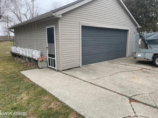 2567 St. Clair River Drive, Algonac, MI 48001