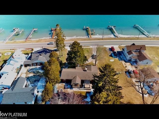 2567 St. Clair River Drive, Algonac, MI 48001