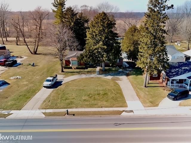 2567 St. Clair River Drive, Algonac, MI 48001