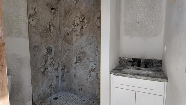 21402 E STATE ROAD 64, Bradenton, FL 34212
