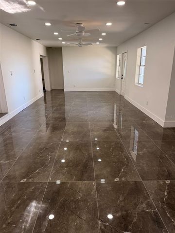 21402 E STATE ROAD 64, Bradenton, FL 34212