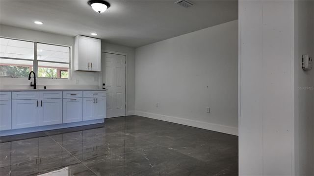 21402 E STATE ROAD 64, Bradenton, FL 34212