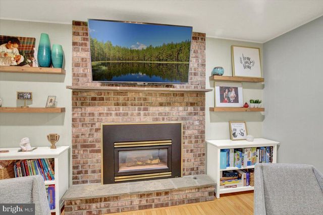 1616 SHERWOOD RD, Wyomissing, PA 19610