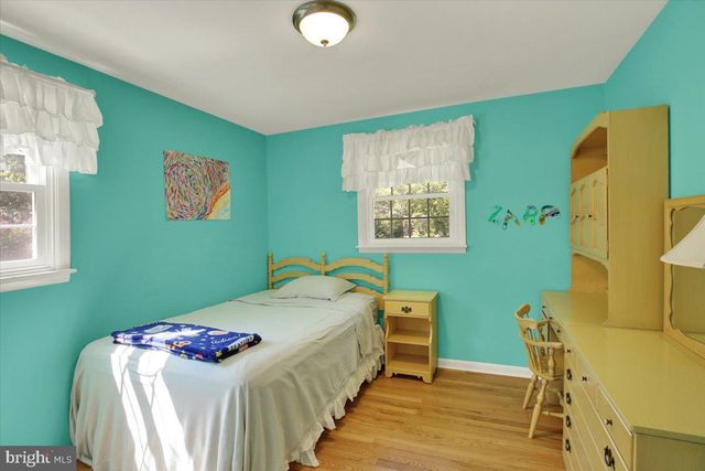 1616 SHERWOOD RD, Wyomissing, PA 19610