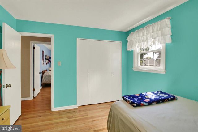 1616 SHERWOOD RD, Wyomissing, PA 19610