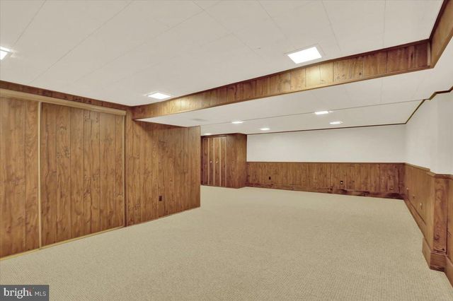 1616 SHERWOOD RD, Wyomissing, PA 19610