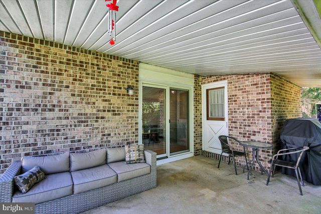 1616 SHERWOOD RD, Wyomissing, PA 19610