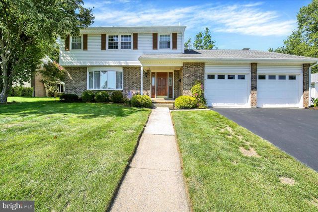 1616 SHERWOOD RD, Wyomissing, PA 19610