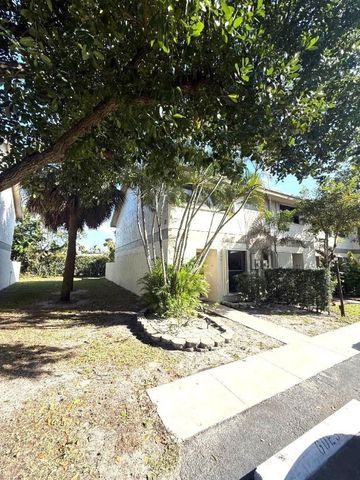 3070 S Oakland Forest Drive 306, Oakland Park, FL 33309