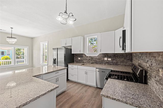 1812 27th Street, Galveston, TX 77550