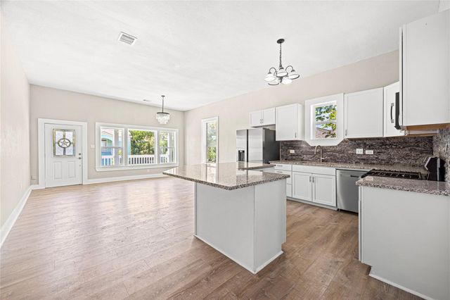 1812 27th Street, Galveston, TX 77550